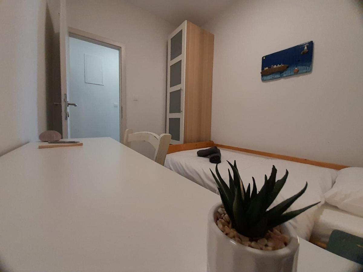 Apartman Vitamare 160 M From The Beach ノヴィ・ヴィノドロスキー エクステリア 写真